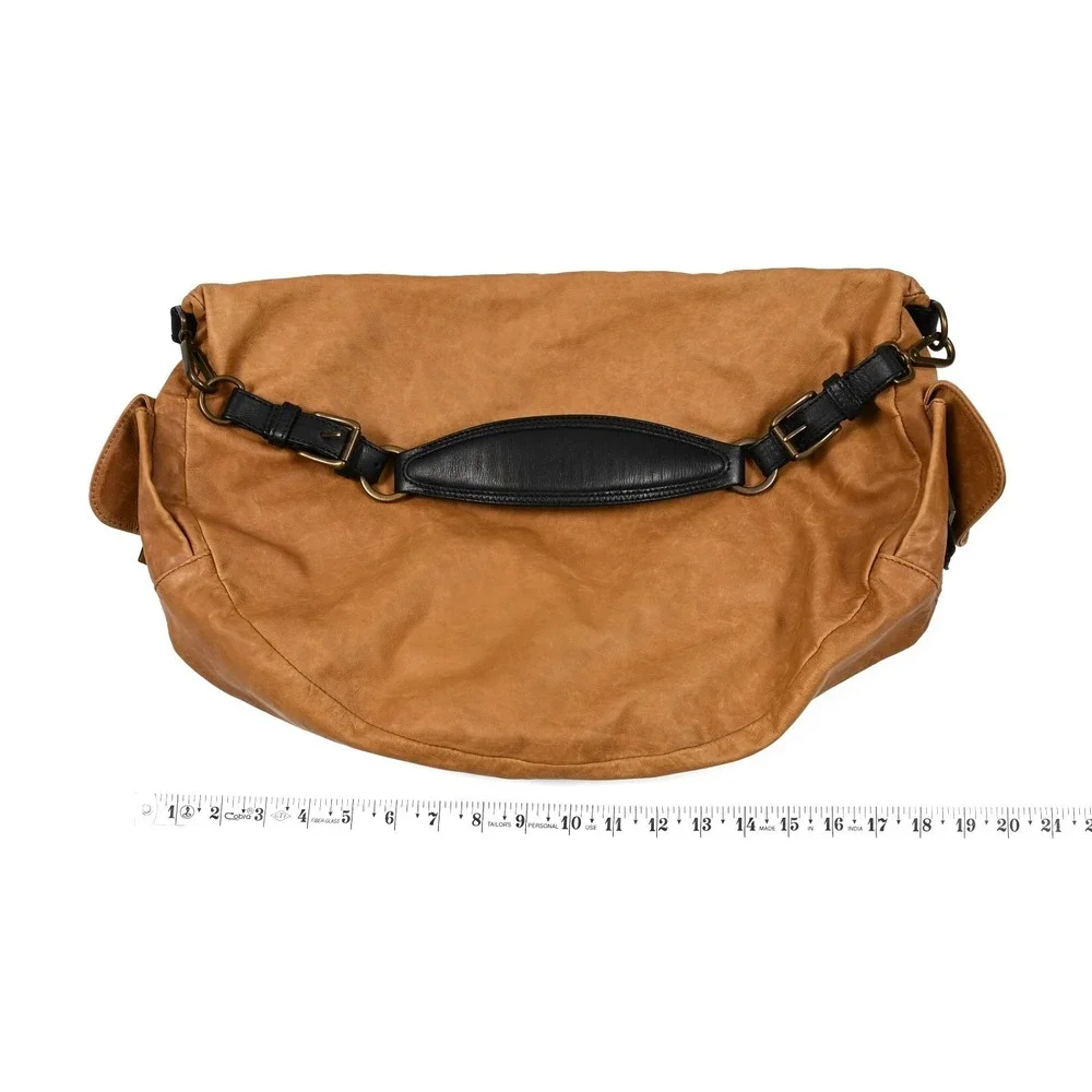 MARNI Light Brown Leather Hobo Shoulder Bag Italy Zip Pocket Magnetic Snaps Soft